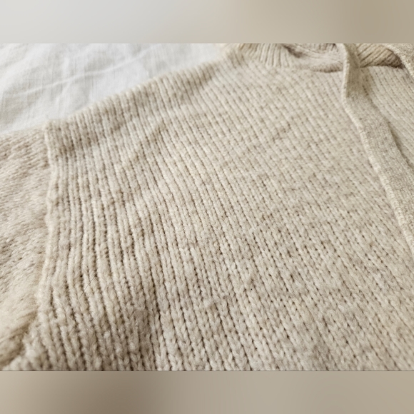 H&M Hooded Sweater - Picture 4 of 5